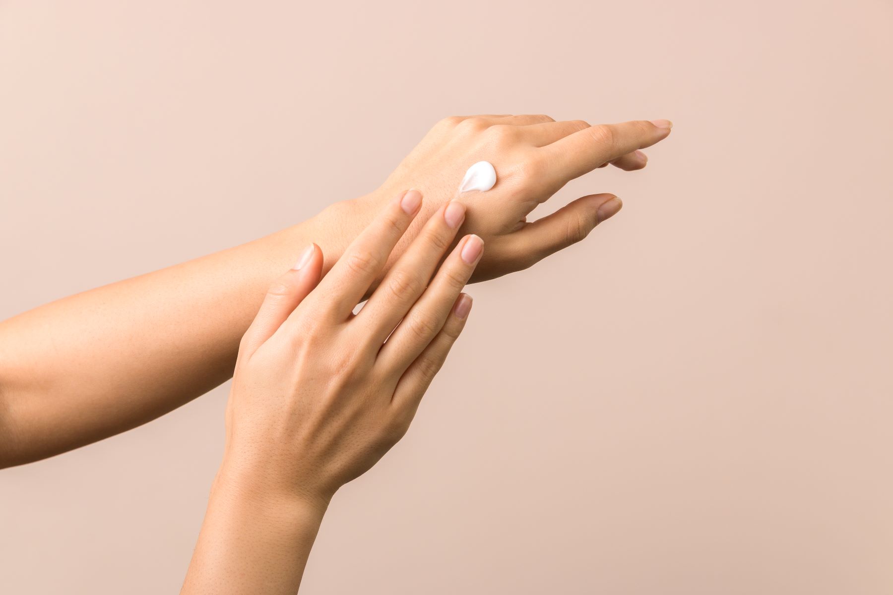 Descubrí la nueva línea de cuidado de manos y uñas Dermaglós